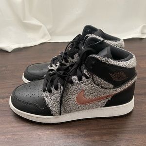 Air Jordan 1 Retro High GS “fleece”